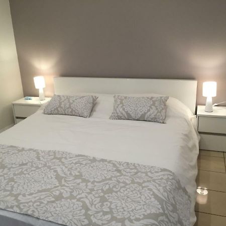 Sun Villa Chambre Chez L Habitant سان دوني المظهر الخارجي الصورة