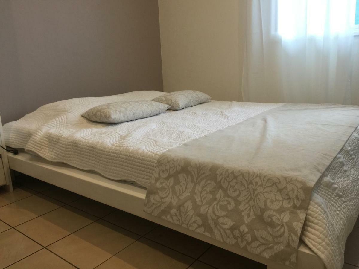 Sun Villa Chambre Chez L Habitant سان دوني المظهر الخارجي الصورة
